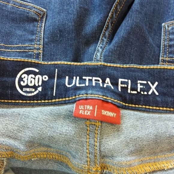 (3/$20) Arizona ultra flex 360-degree stretch skinny jeans - Picture 12 of 13